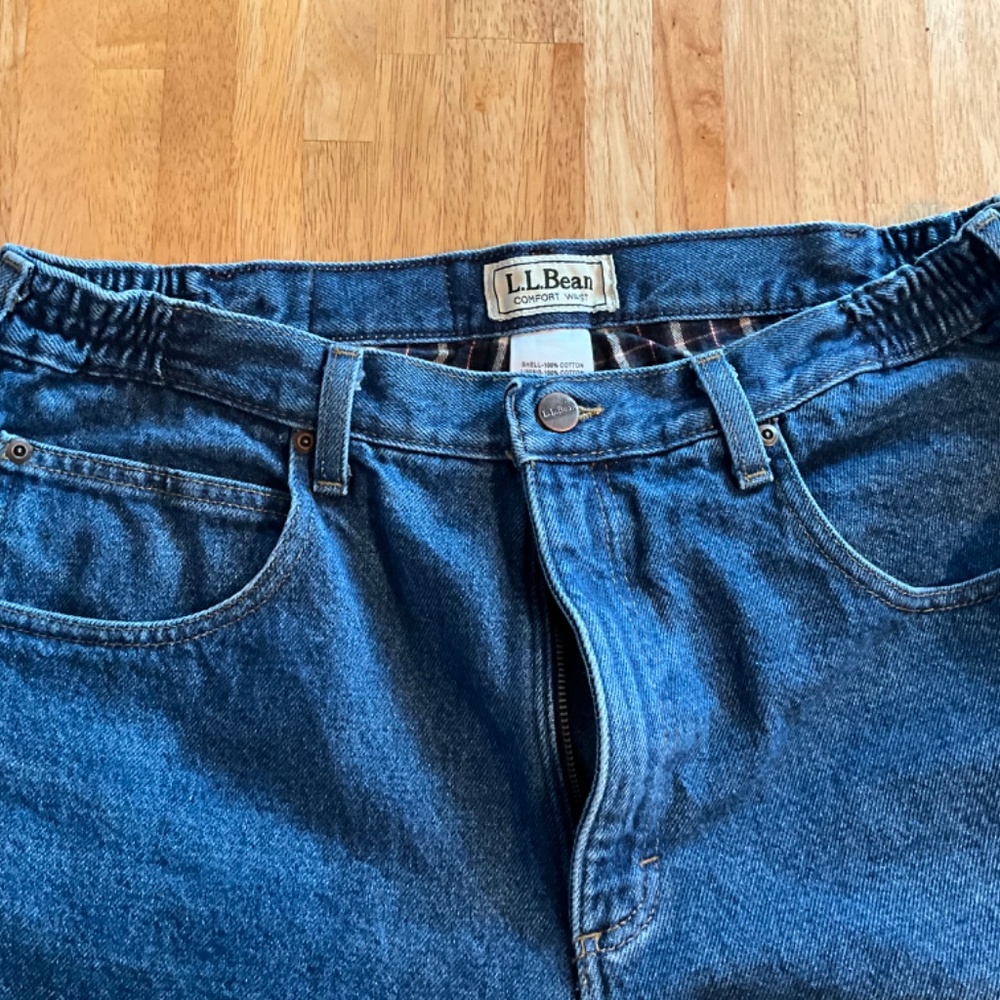 LLBean Men's Jeans, Relaxed Fit with Comfort waist. Flannel-Lined - Picture 5 of 6